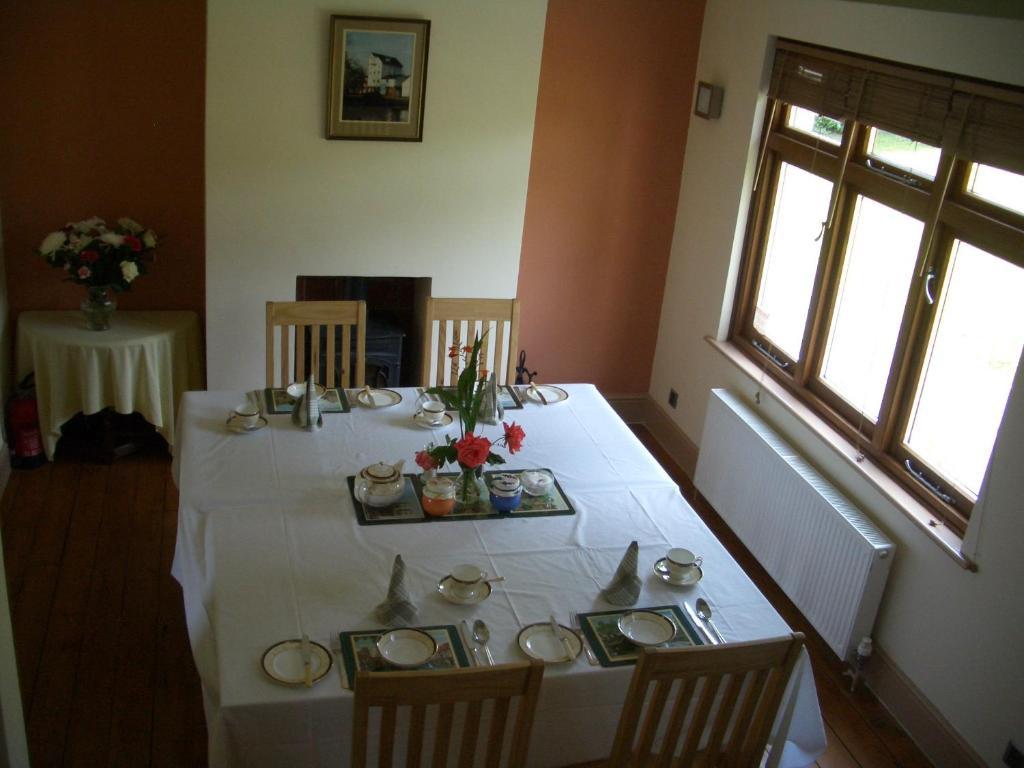 Homelea Bed And Breakfast Кентърбъри Екстериор снимка